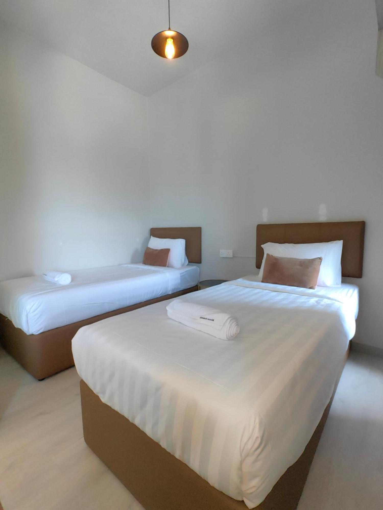 קוטה קינבלו Jesselton Quay By Miraton Lodge 1 מראה חיצוני תמונה